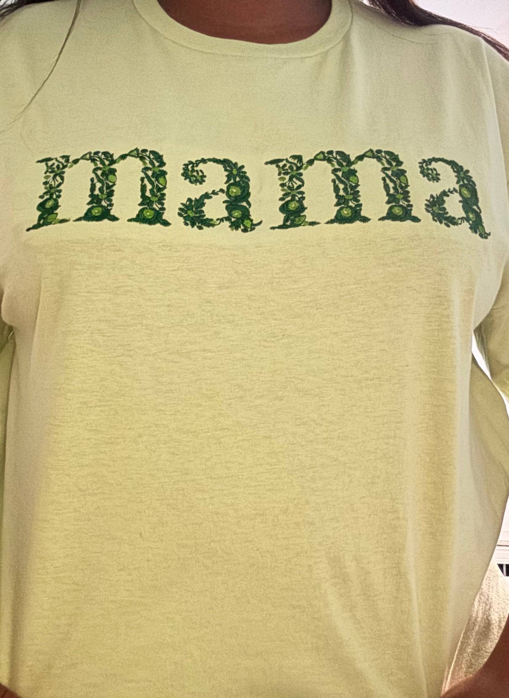 Light green t-shirt with floral mama embroidered in green